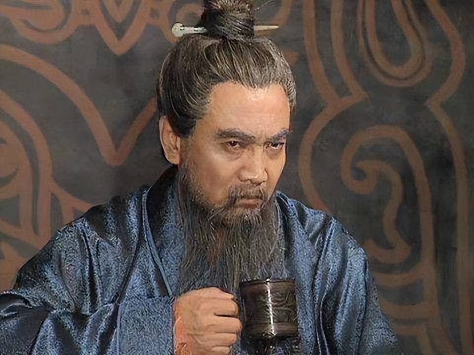 原创            曹操为什么急不可待地去打荆州？当时的南方是什么状况？学问挺深