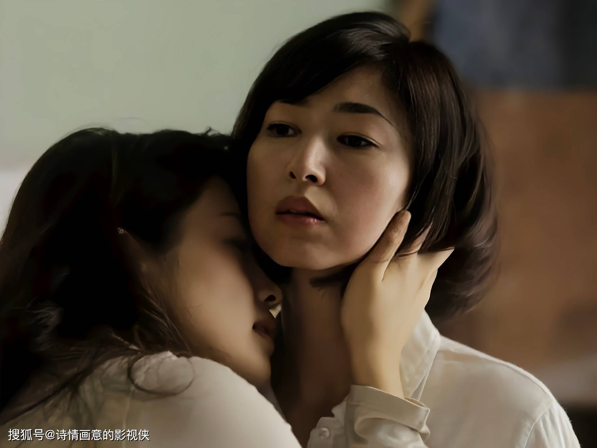 日活粉红电影：两个女人的陶艺馆禁忌，把 “爱” 拍得比欲望更残忍