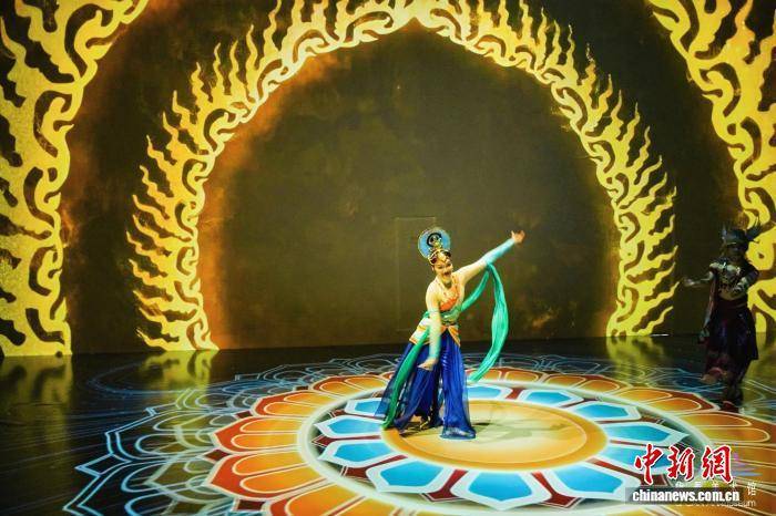 “云冈石窟艺术特展”在沪启幕 全方位彰显云冈美学历史魅力