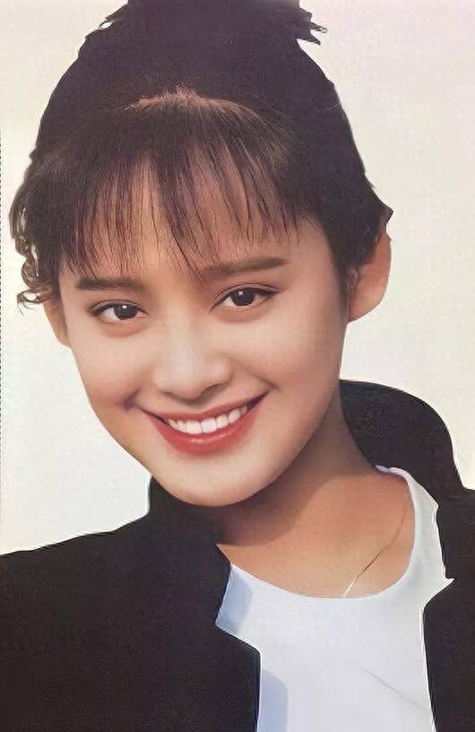 原创            别看宁静现在虎了吧唧，曾经的她漂亮又野性，陈红都被她比下去了