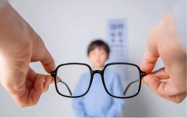 原创            儿童近视越来越多，4类习惯最容易近视，早期干预是关键