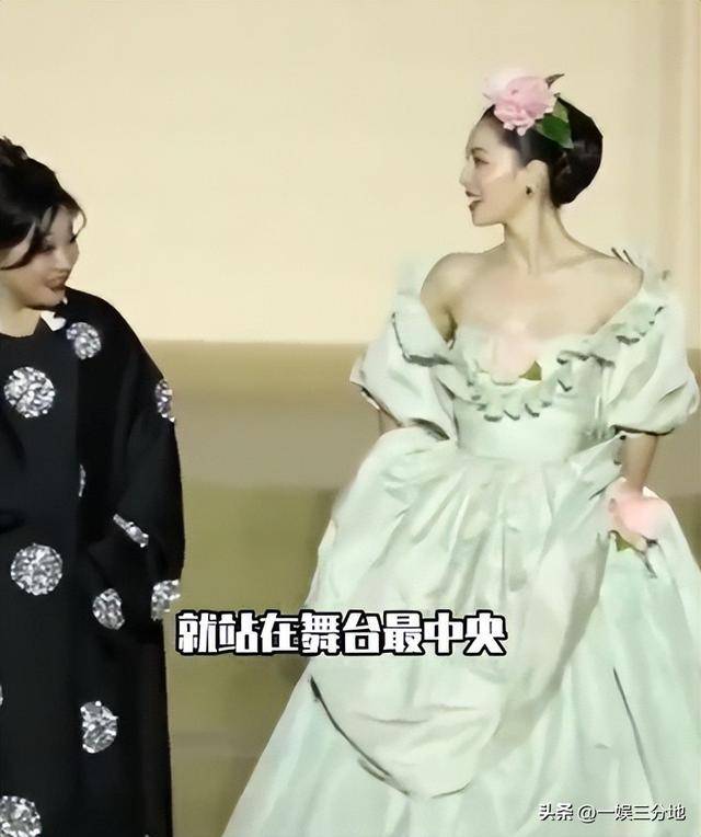 原创            刘亦菲现身洛杉矶,脸长腿粗,睁不开眼没精神,穿大牌像农村二姨