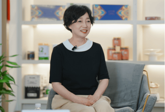 高一铷：从临床医生到“高妈妈”，用医学之光守护万千肌肤