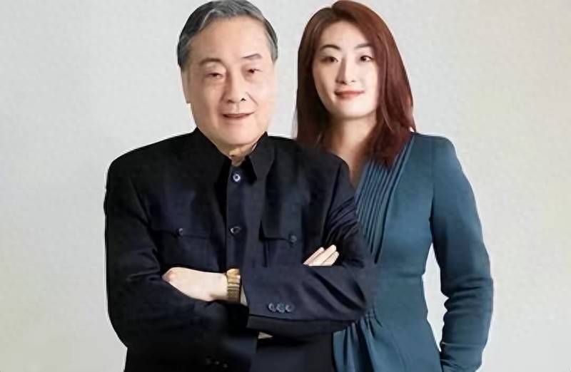 原创            顶级反转！时隔41天，宗馥莉夺回娃哈哈使用权，宗泽后成笑话