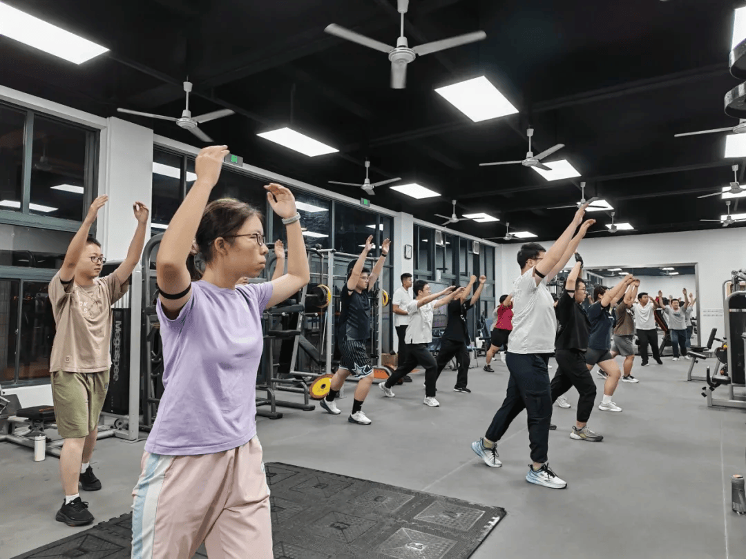 复旦开出科学减脂课，教练把国家队训练方法带到课堂