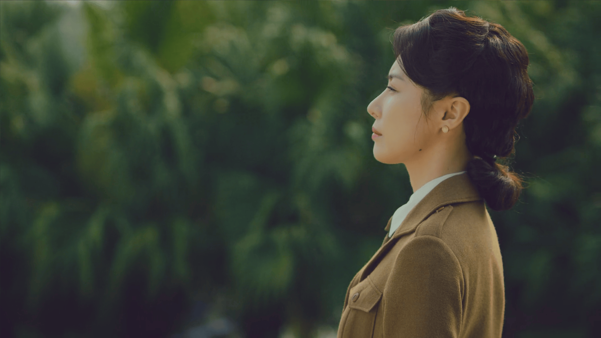 原创            《沉默的荣耀》黎晴烧通行证时以为她傻，后来才懂，这是最对的一步棋