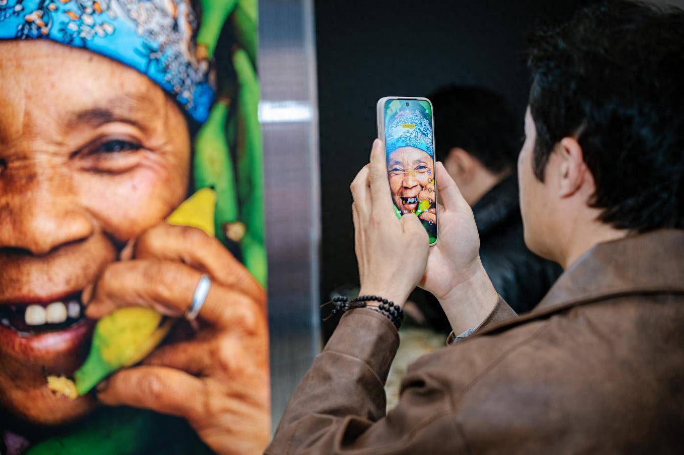 vivo携手蔡司引领影像艺术，武汉人文影像馆正式开幕