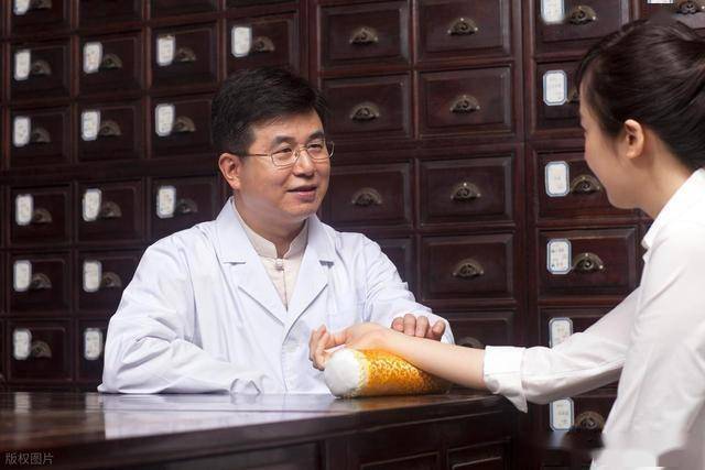 散寒比附子理中丸好，祛湿比参苓白术散强，讲一个“宝藏级”药方