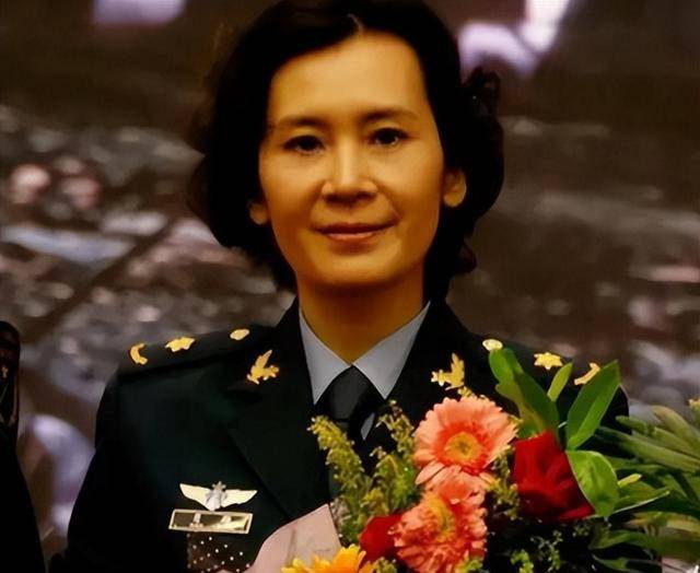原创            她是著名国家一级演员，享“正军级”待遇，如今65岁仍是单身