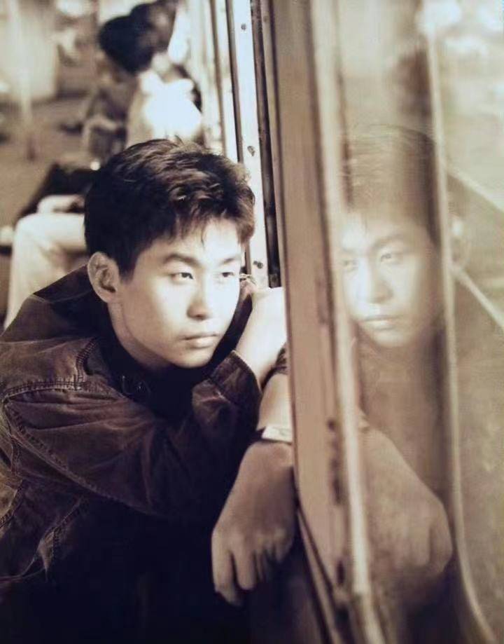 原创            郑智化接受深圳机场的道歉，表示深圳是他喜爱的城市，不再追究