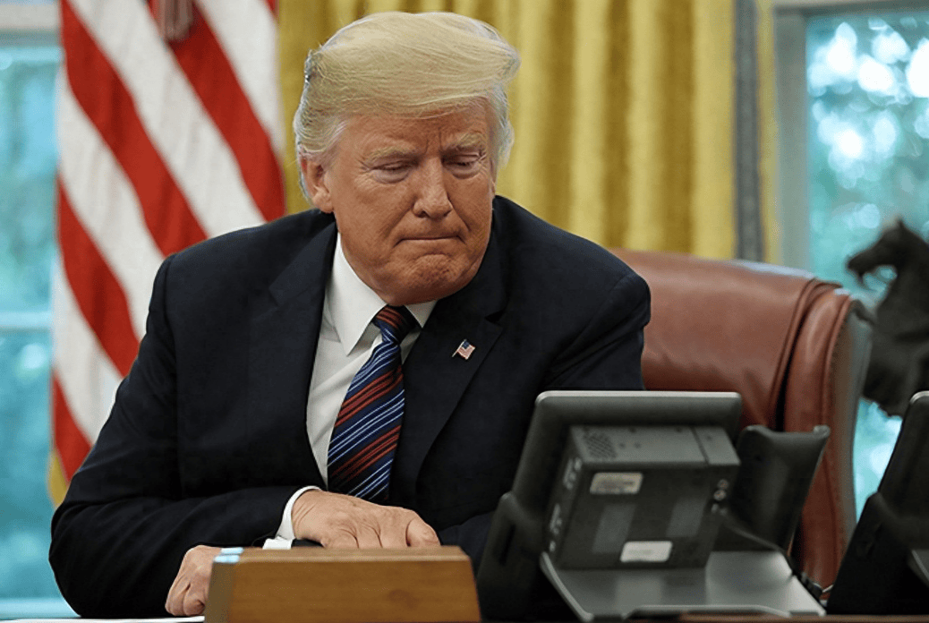 新加坡劝中国放弃自给自足，称美国还有绝招：把中国踢出SWIFT？