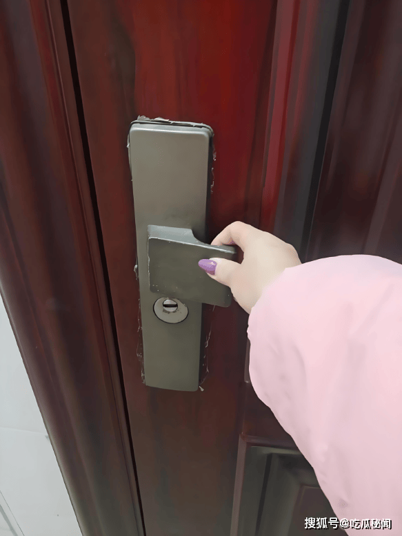 原创            “我锁门了吗？”你是否也经常折返检查？如何打败强迫症？