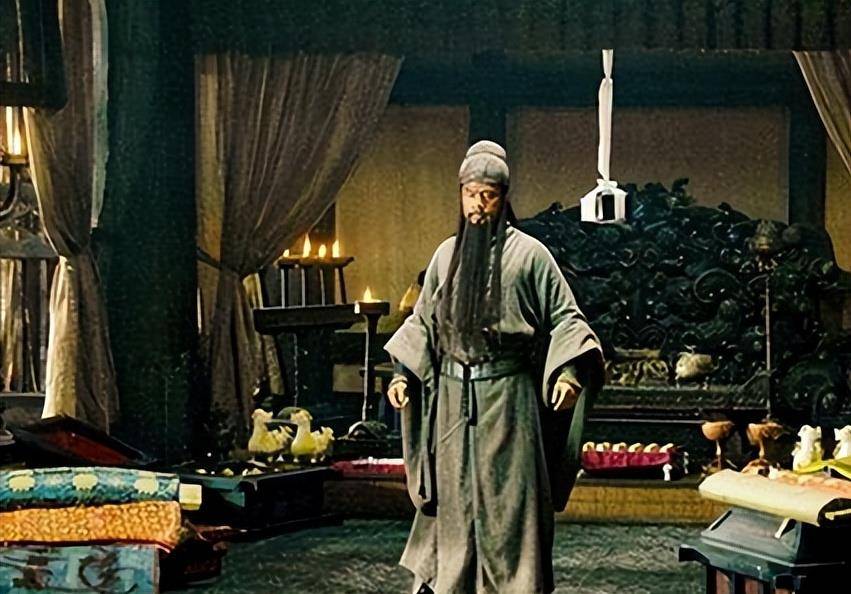 原创            关羽张飞马超赵云,四人的战力如何排名?曹操表示四人差距很大