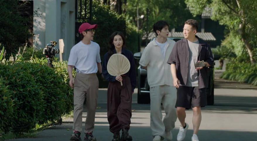 原创            等了8季，终于等来第一个会踩缝纫机的女星，让《向往8》直接封神