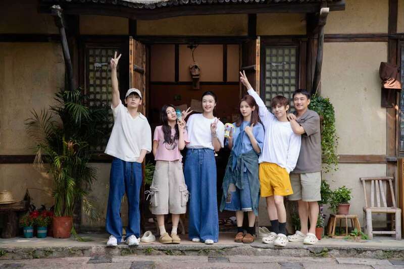 原创            《向往的生活第八季开播！黄磊何炅带你逛乌镇》