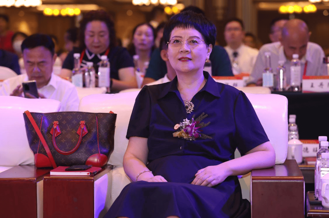 患者口口相传的“吴英萍”：她是如何对抗“不死的癌症”？