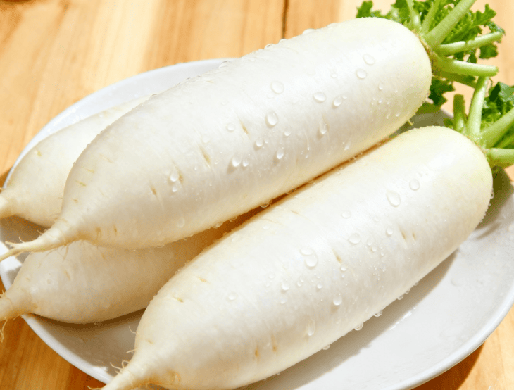 白萝卜有禁忌？医生提醒：二者万不可同吃，吃白萝卜的禁忌要牢记