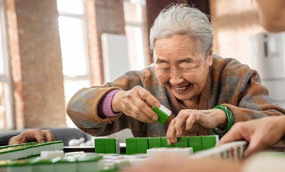 原创            医生温馨劝告：年过75岁的老人，宁可打打麻将，也不要随意触碰这4个停忌