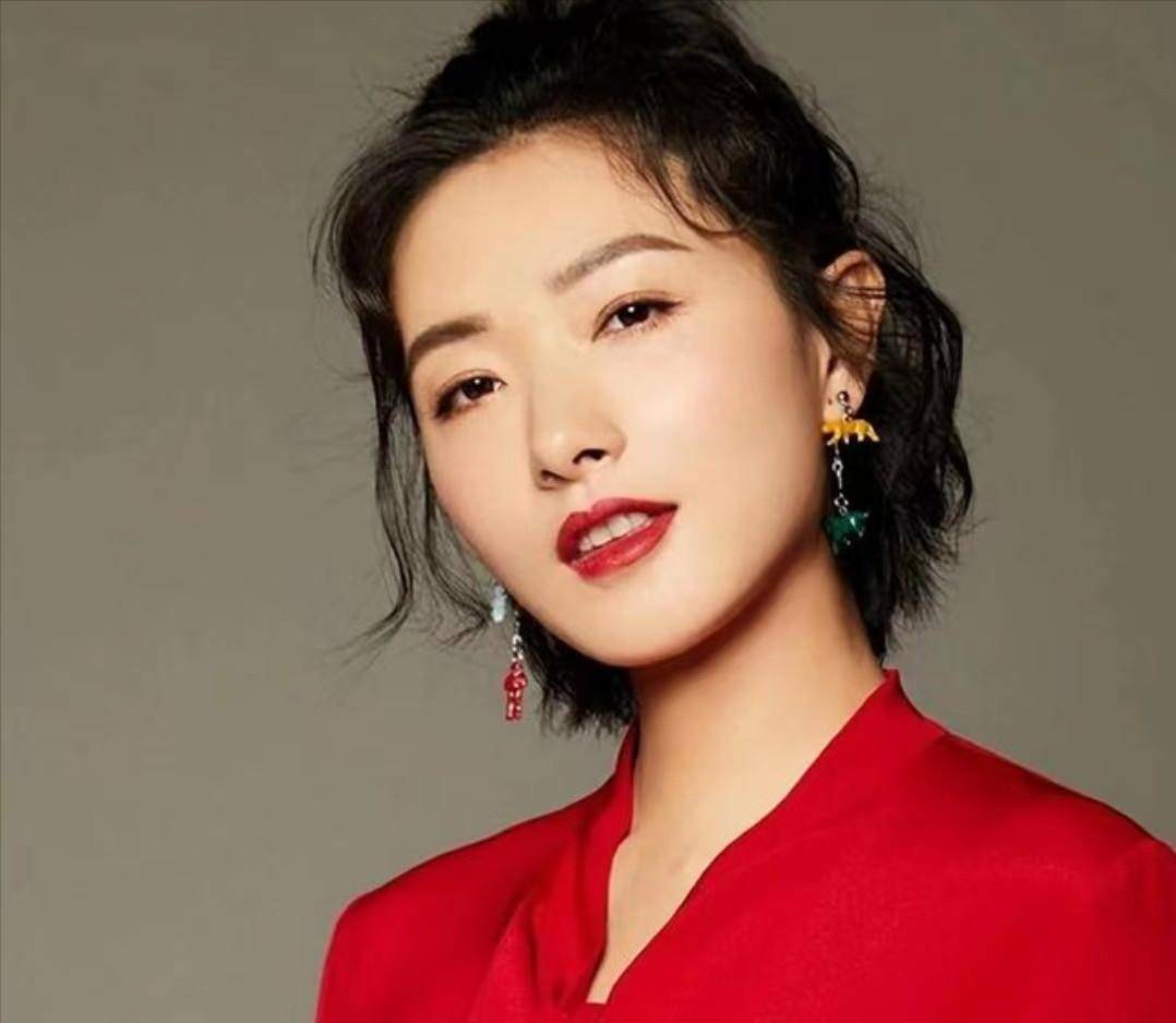 原创            女星万茜：曾7次拒绝导演潜规则，年过四十活得洒脱