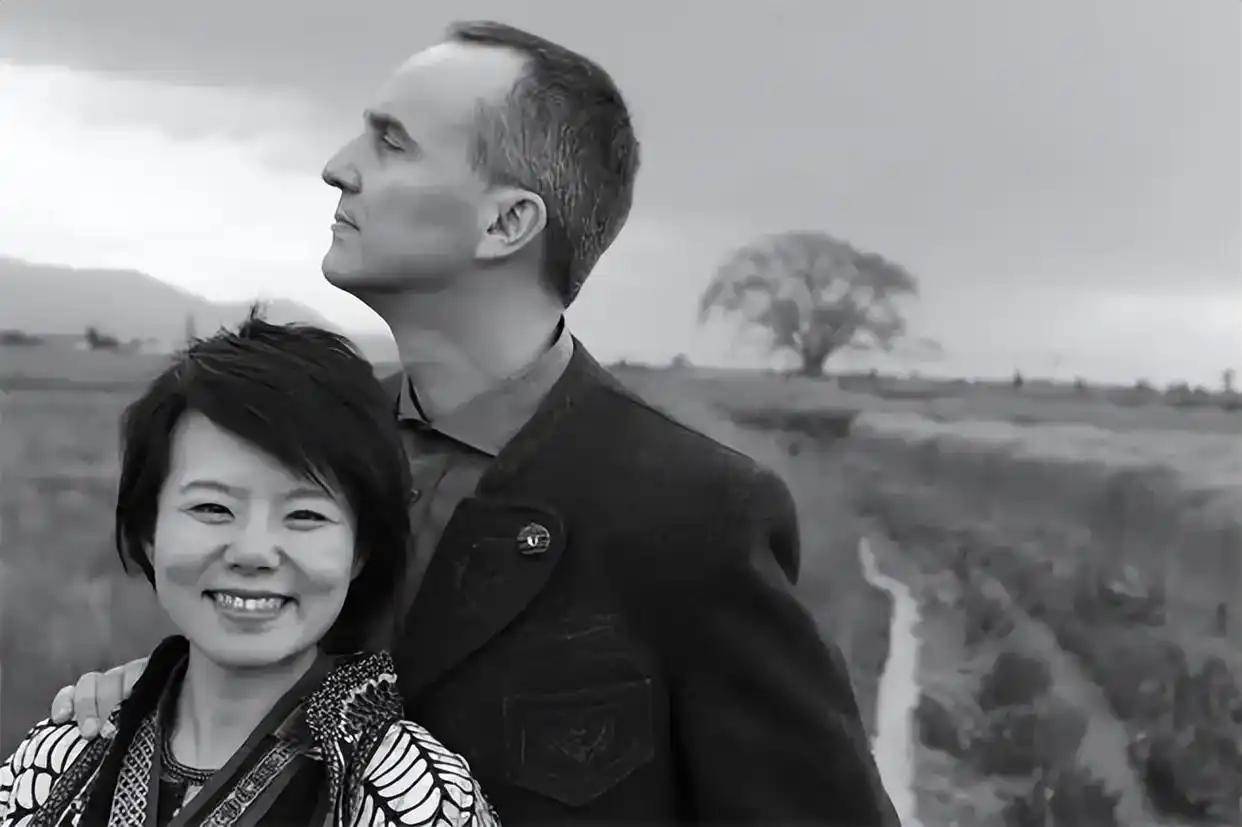 原创            离婚未满一年,龚琳娜透露与老锣婚姻实情:爱情未必长久