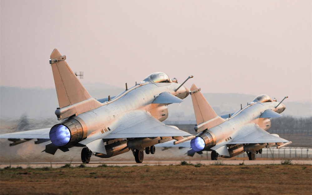 印尼购买歼-10战机，这次合作创造了三个新纪录 | 京酿馆