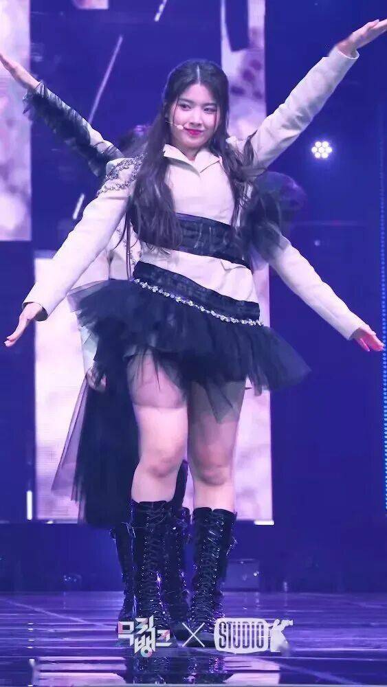 知名女爱豆“颜值全盛时代”开启？韩网友：这才是真正的标准美人！