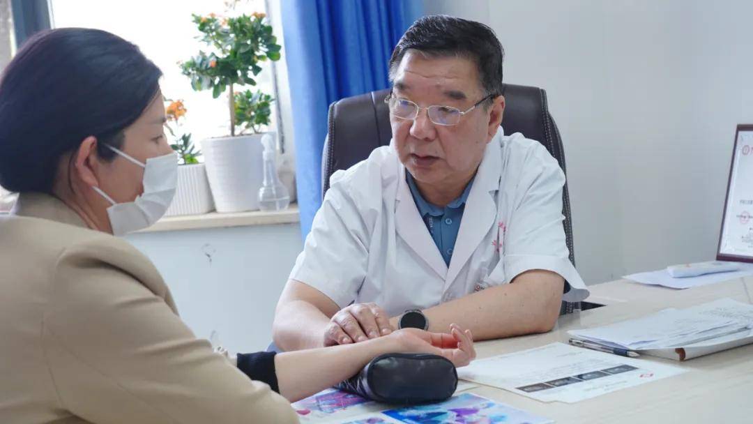 甲癌细胞偏爱“蛋白质”？癌细胞疯长，这3种食物是“罪魁祸首”！