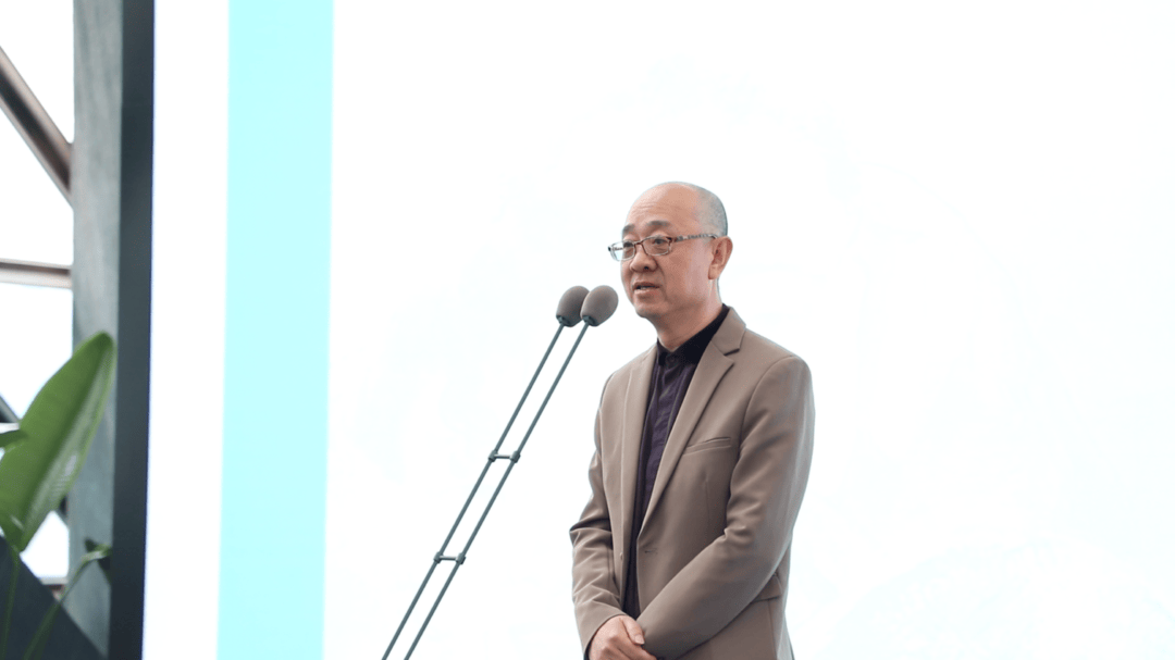 执笔时代，心绘万象！杨晓刚艺术展亮相泉城