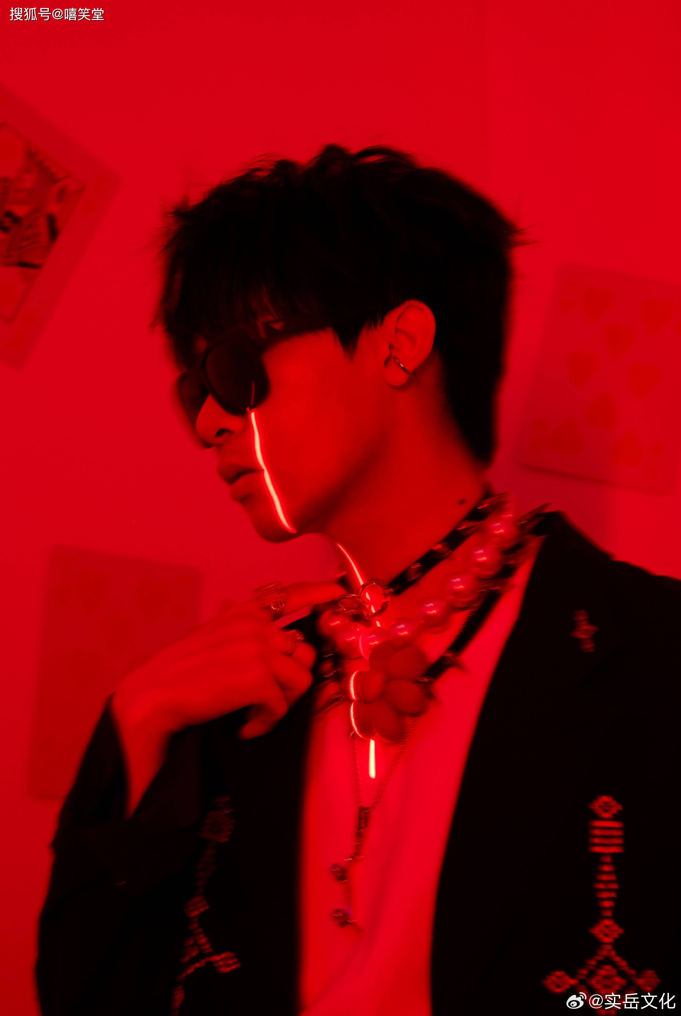 原创            福克斯力挺ASEN！乃万点赞杨和苏！