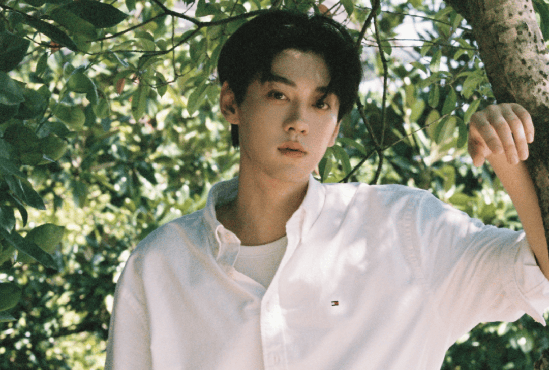 原创            田栩宁恋情风波再升级！疑似若若回应恋情，喊话外界少打听别惹她