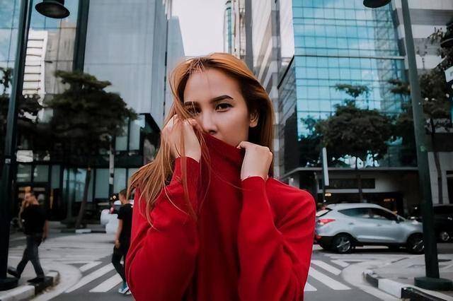 男人彻底动情时，会有的小心翼翼：三不敢