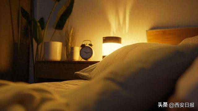 最佳入睡时间点找到了！研究证实：这个时间点睡“最护心”