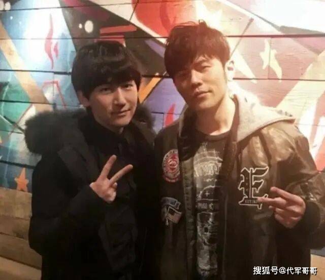 昔日好友反目成仇！周杰伦被蔡威泽卷走320万美元，还能否追回？