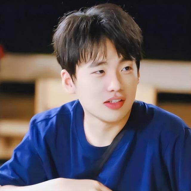 原创            同样是星二代，把郭麒麟和巴图放在一起，差距就出来了