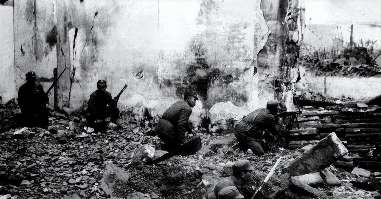 原创            国民党军队的军饷情况：军长，师长，团长分别能领多少大洋？