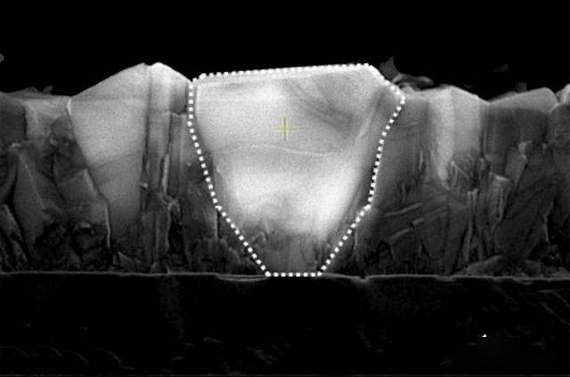 用钻石冷却芯片