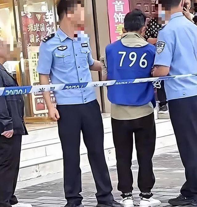 贵州一珠宝店900多克黄金被盗，嫌疑人一天之内被抓获