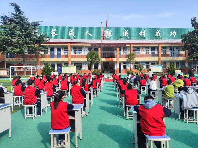 笔墨凝书香 汉字书经典！济源东街学校举行硬笔书法比赛