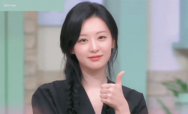 美女写真集：颜值炸裂，身材绝了！