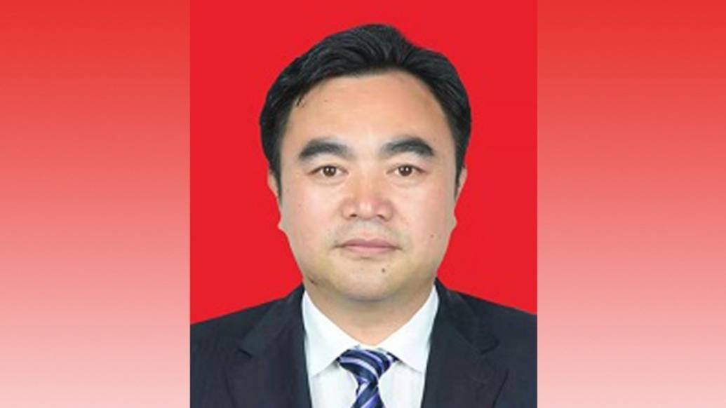 眉山市委常委、组织部部长、秘书长高立新调任四川省政府驻京办