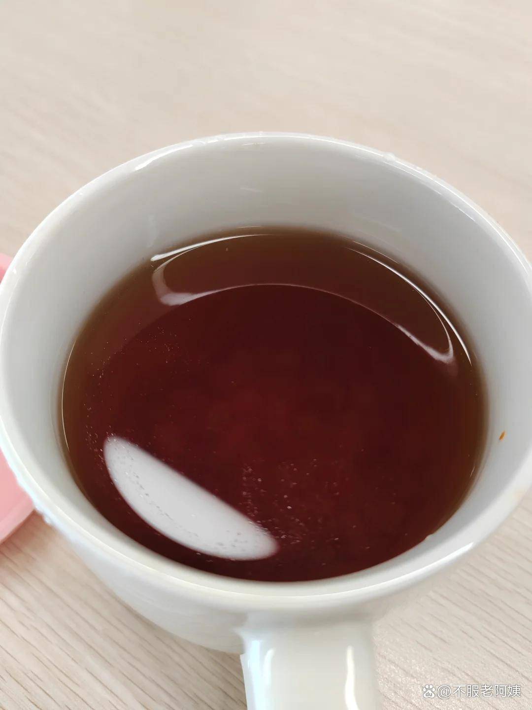 原创            “红糖姜茶”成了我经期必备，喝完小肚子暖暖的，脸色也没那么苍白了！