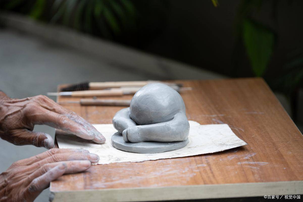 山雾里的陶艺课