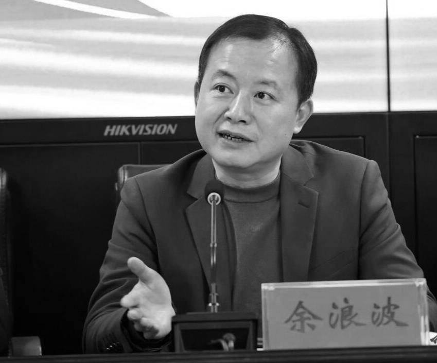 上海一公司董事长离世，年仅46岁，曾在母校设奖学金资助困难学生