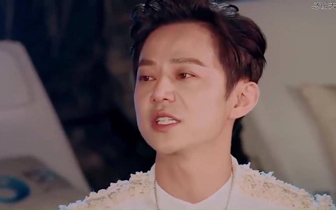 原创            吴泽林一个箭步为何炅救场，网友破防：他终于也被温柔接住了！