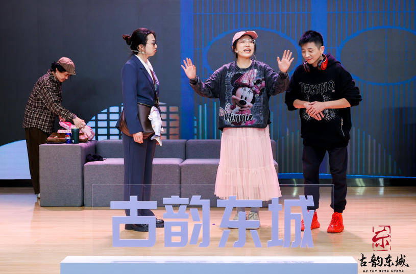 第五届“古韵东城”社会化管理退休人员书法绘画摄影展举办