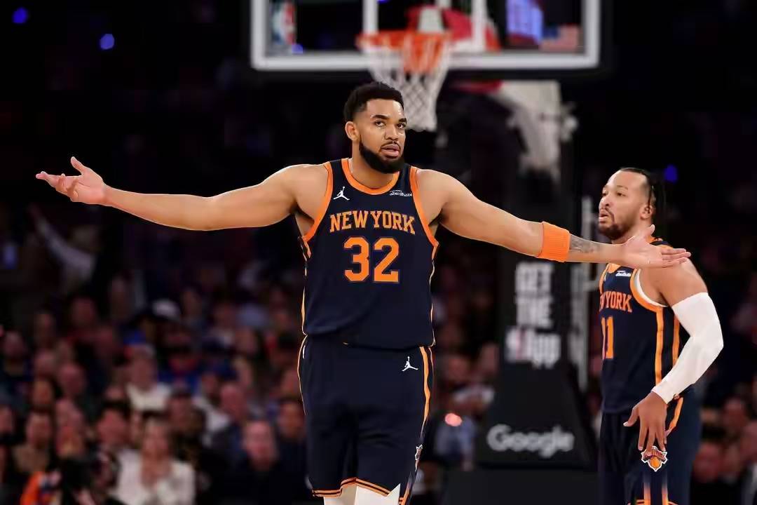 原创            勇士第八，火箭第五，西部领跑，美媒预测新赛季夺冠赔率