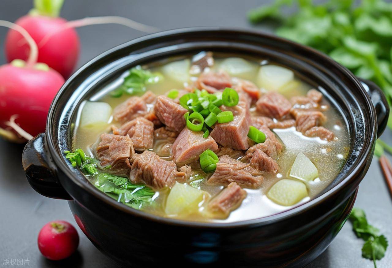 原创            “秋吃四根，身体稳扎根”，秋季无论贫富“4根”记得补，顺应时令，健康度秋！