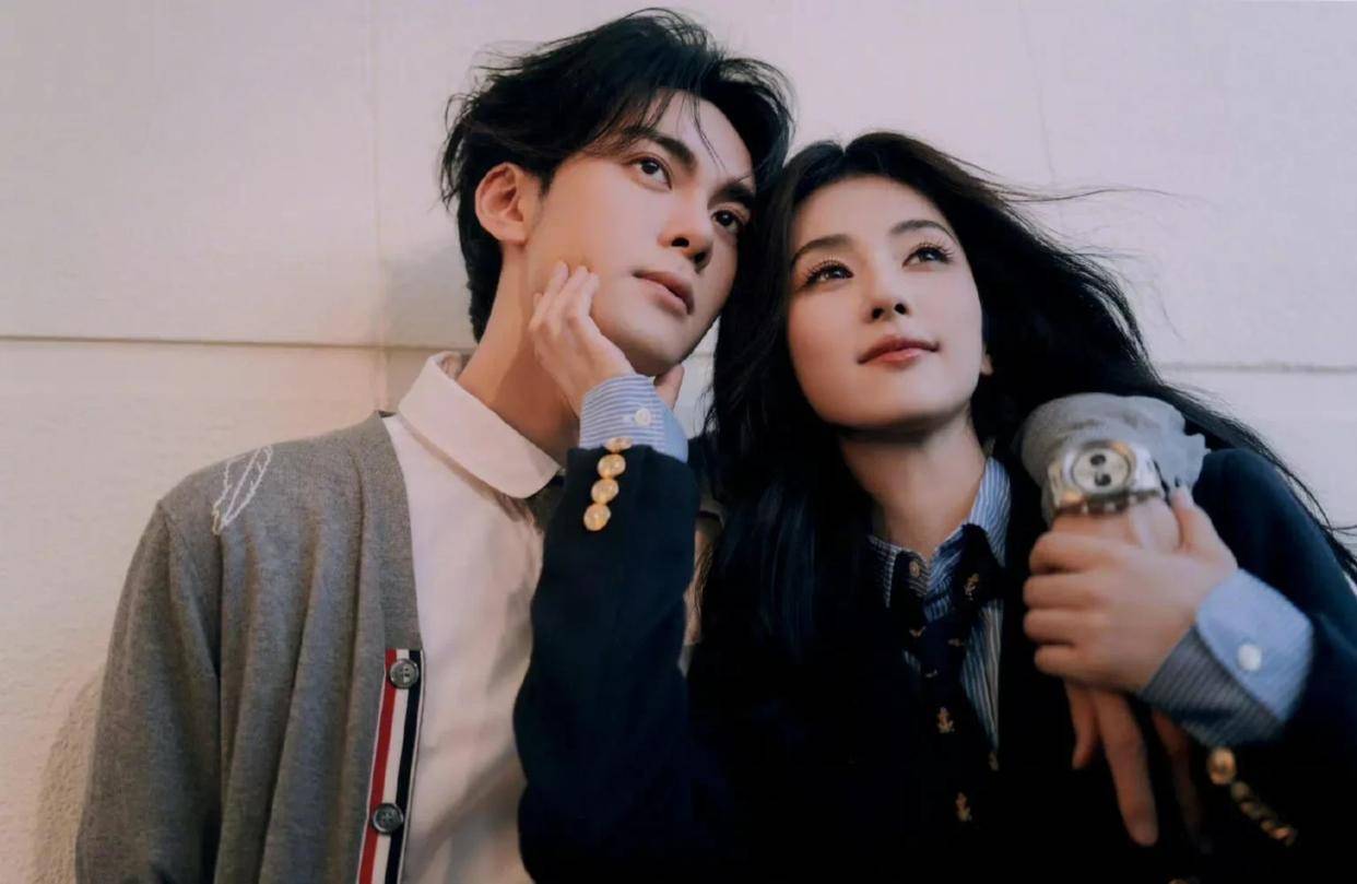 原创            曾舜晞晚宴绅士名场面!礼让汤唯牵白鹿离场,仙侠CP售后甜翻