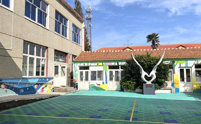 艺术共创暖童心，空间优化护成长： “心星同行·特别的我们”关爱行动 助力改善同行之家特殊儿童发展中心环境