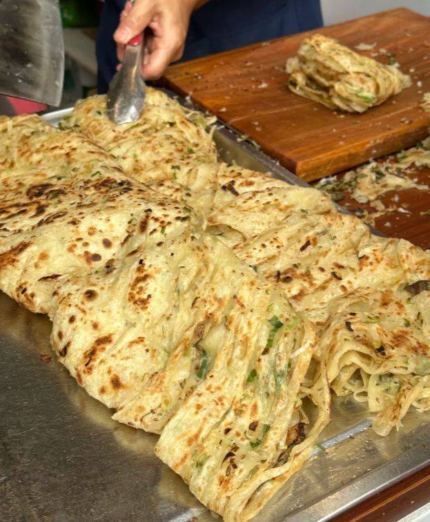 河北手抓饼的层次分明与酥脆口感，一步步教学